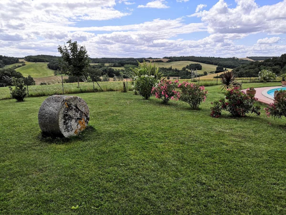 Les Hauts De Grazac, Chambres Et Tables D'Hotes Grazac  ภายนอก รูปภาพ