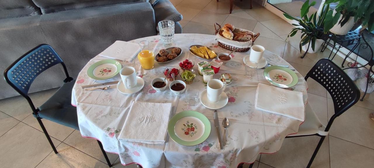 Les Hauts De Grazac, Chambres Et Tables D'Hotes Grazac  ภายนอก รูปภาพ