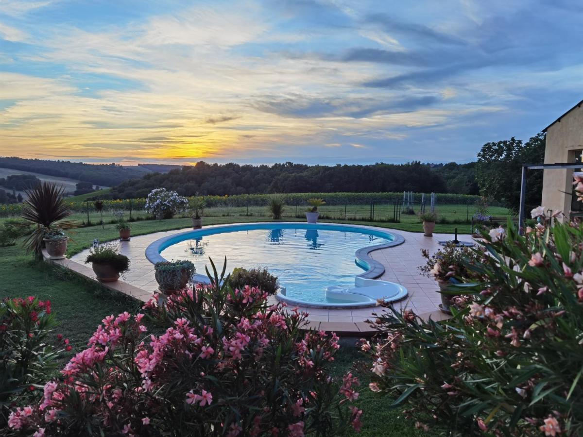 Les Hauts De Grazac, Chambres Et Tables D'Hotes Grazac  ภายนอก รูปภาพ