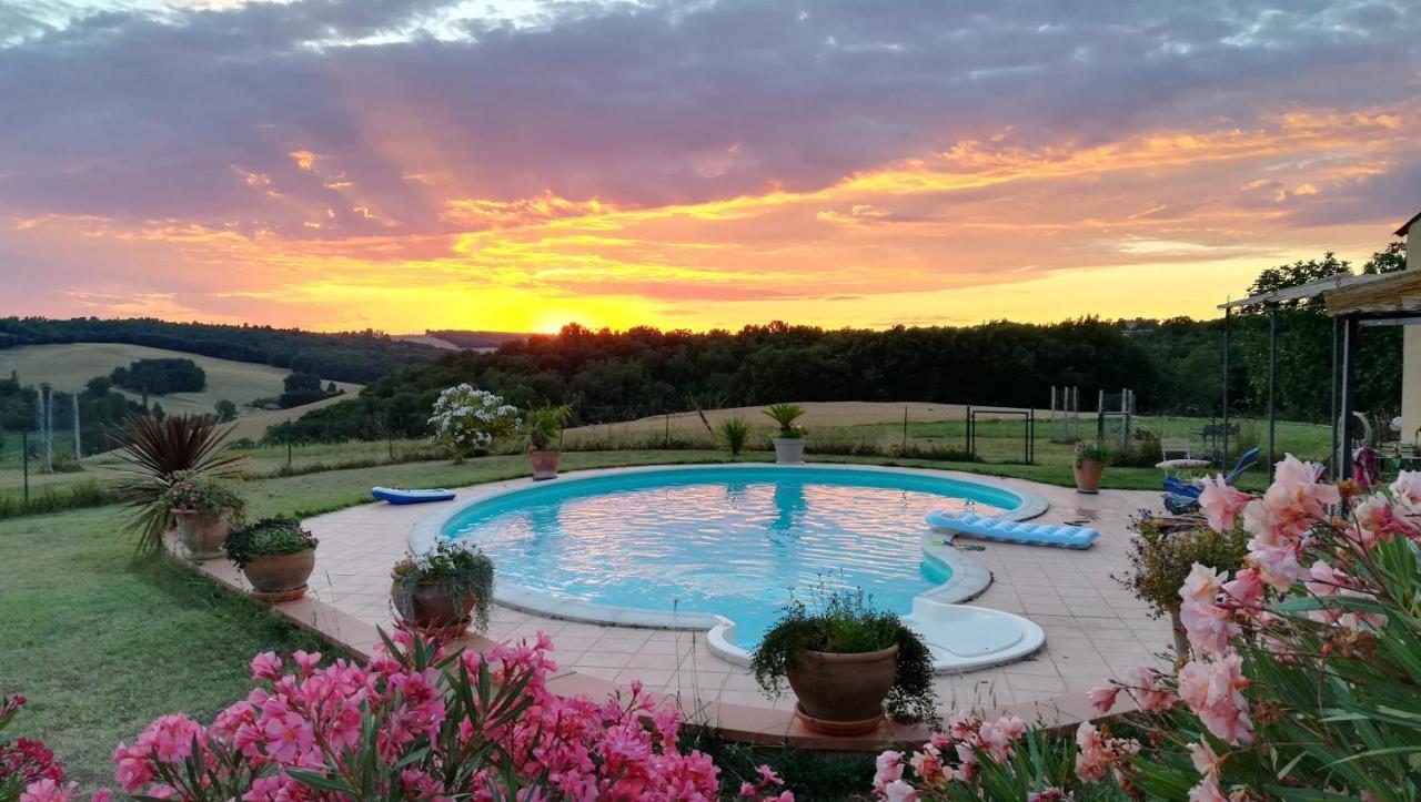Les Hauts De Grazac, Chambres Et Tables D'Hotes Grazac  ภายนอก รูปภาพ